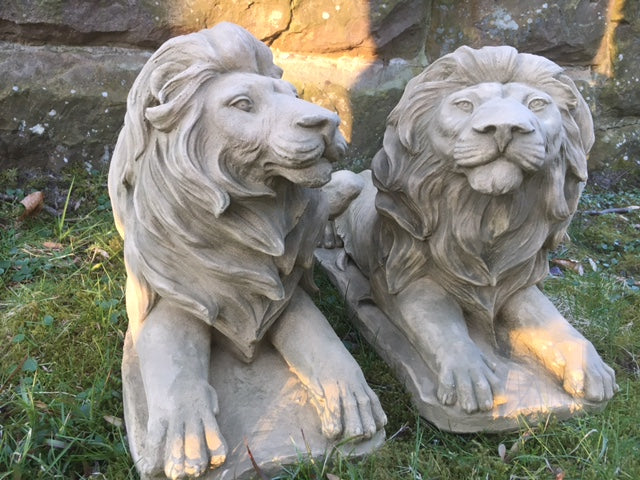 Löwenstatue