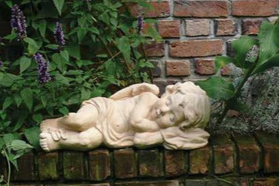 Ruhender Engel Christel